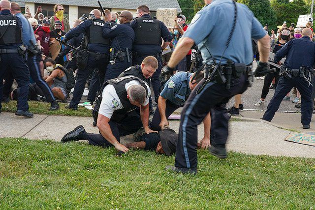 Protester shoots himself in the foot at Florissant protest